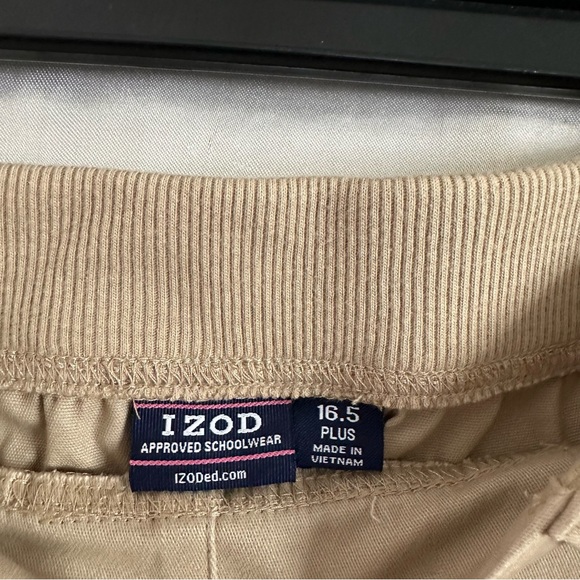 New Girls Size 16.5 Plus Izod Khaki Shorts Bermuda Chino School Uniform NWT - Picture 6 of 12